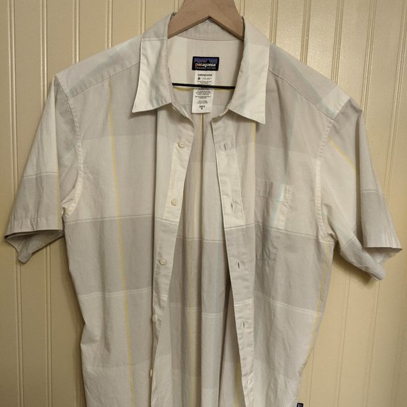 Patagonia Other - Patagonia Men's Fezzman Short Sleeve Shirt Size M